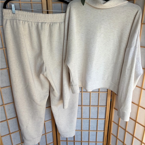 Avia Beige Zip-Up Top and bottom set - Picture 5 of 5